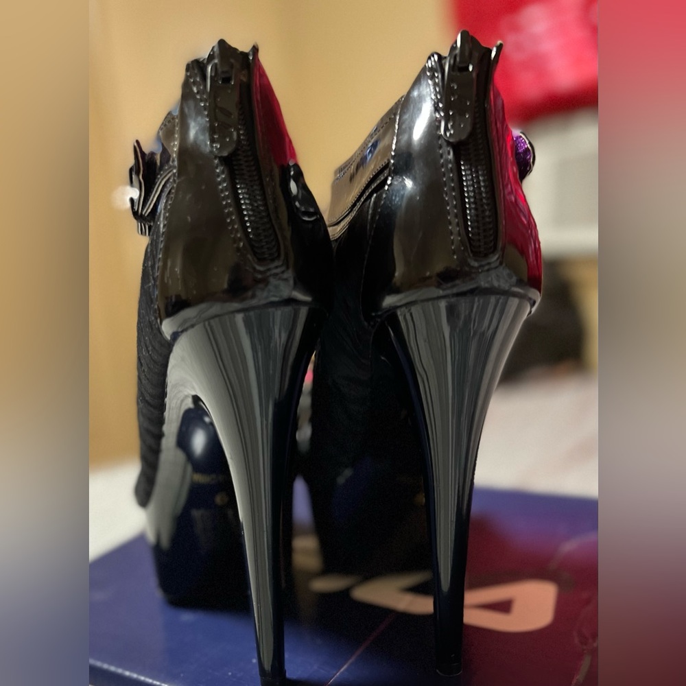 Black platform heels 👠 - Picture 9 of 12